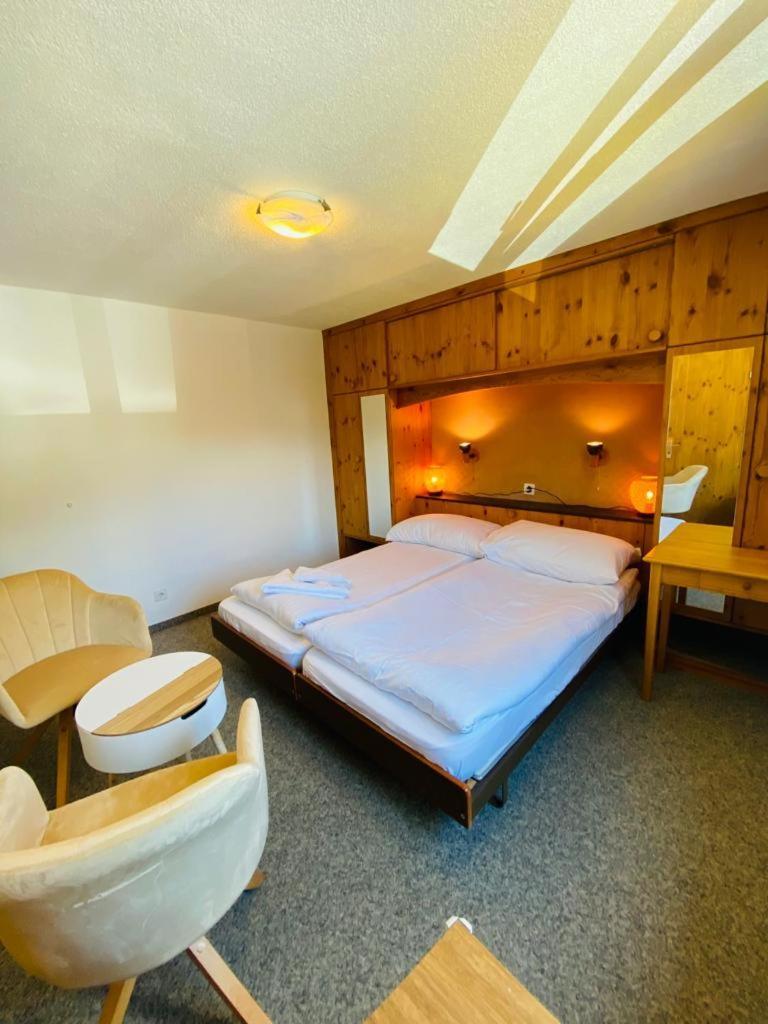 Hotel Old Jnn Klosters Dış mekan fotoğraf