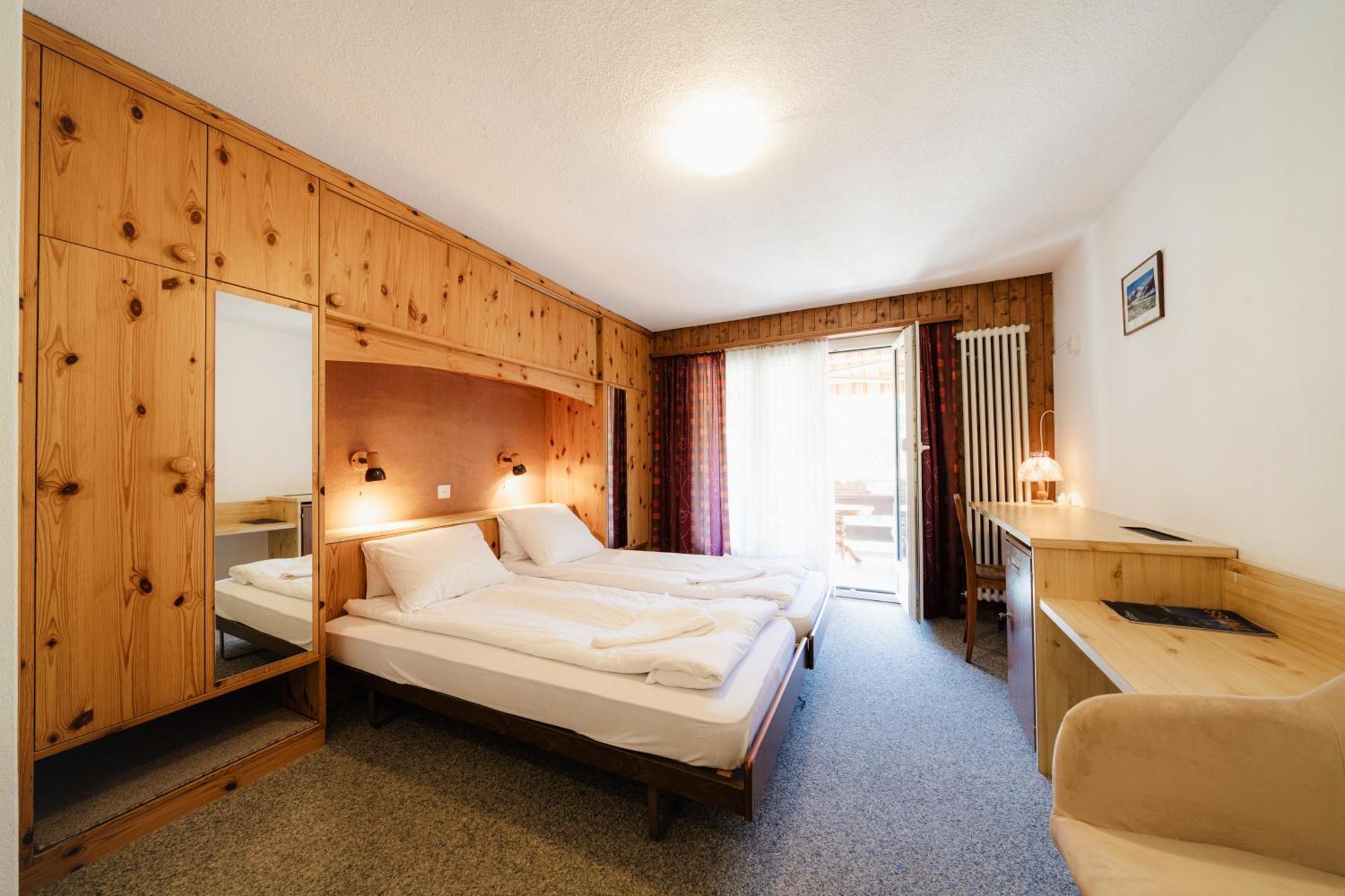 Hotel Old Jnn Klosters Dış mekan fotoğraf