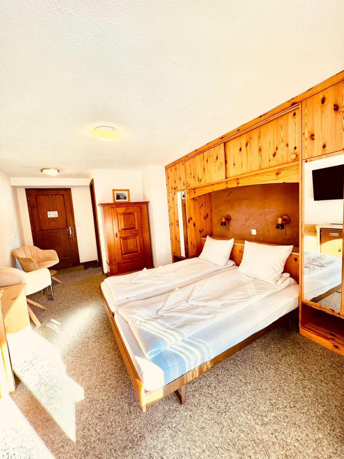 Hotel Old Jnn Klosters Dış mekan fotoğraf