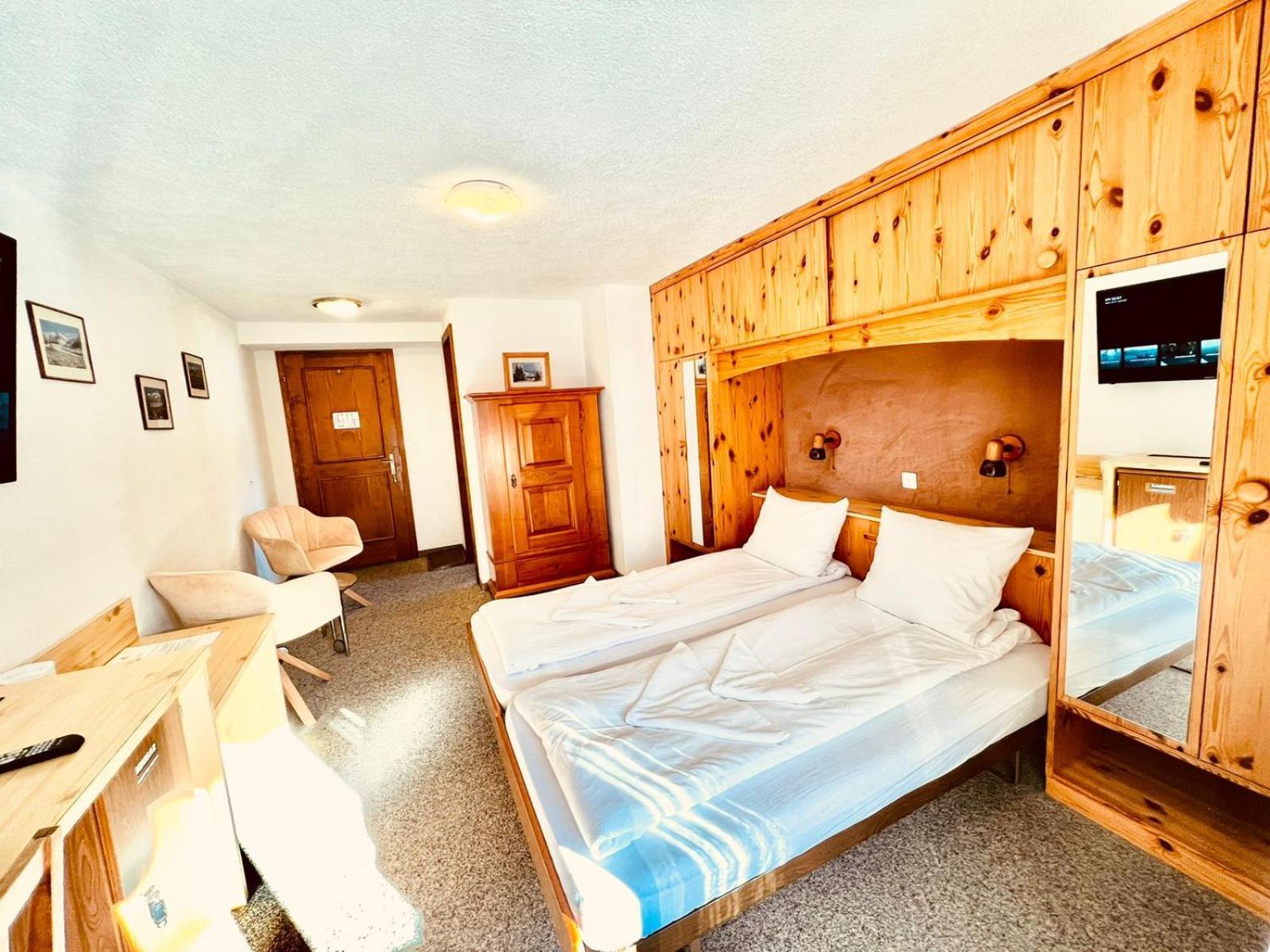 Hotel Old Jnn Klosters Dış mekan fotoğraf